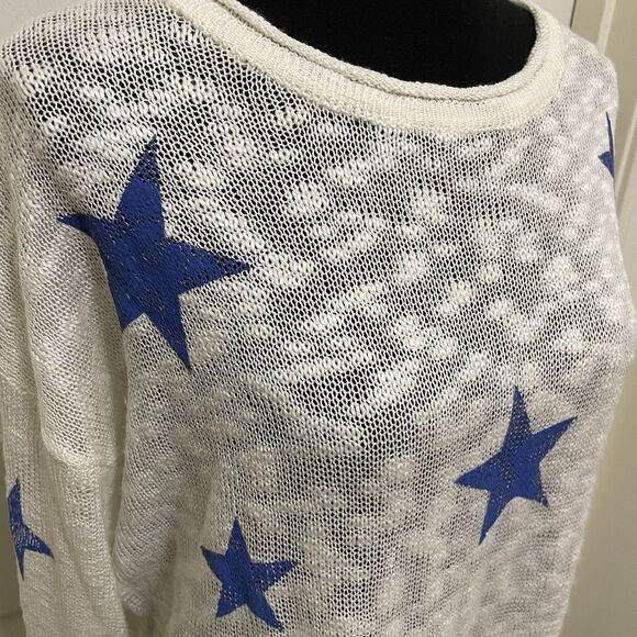 Mia & Tess Sweater Semi Sheer Star Print White Blue Lightweight Women's Large L - Picture 2 of 7
